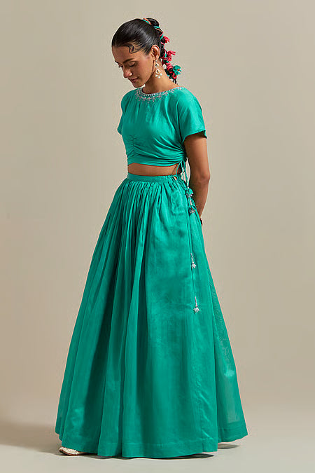 Vinusto Handwoven Gathered Lehenga Blouse Set
