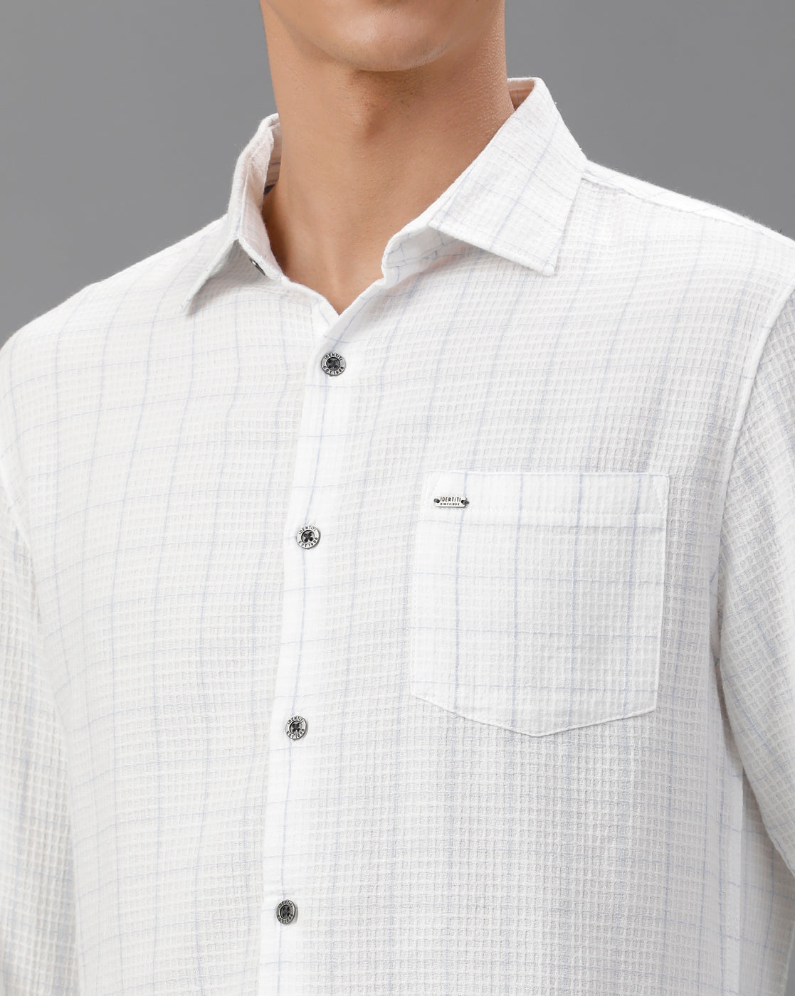 IDENTITI Men Slim Fit Regular Collar Checked Shirt In white.