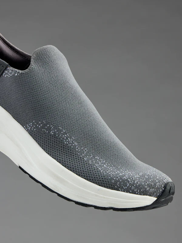 Men Zero-Hands Performance Shoes with NITROLITE