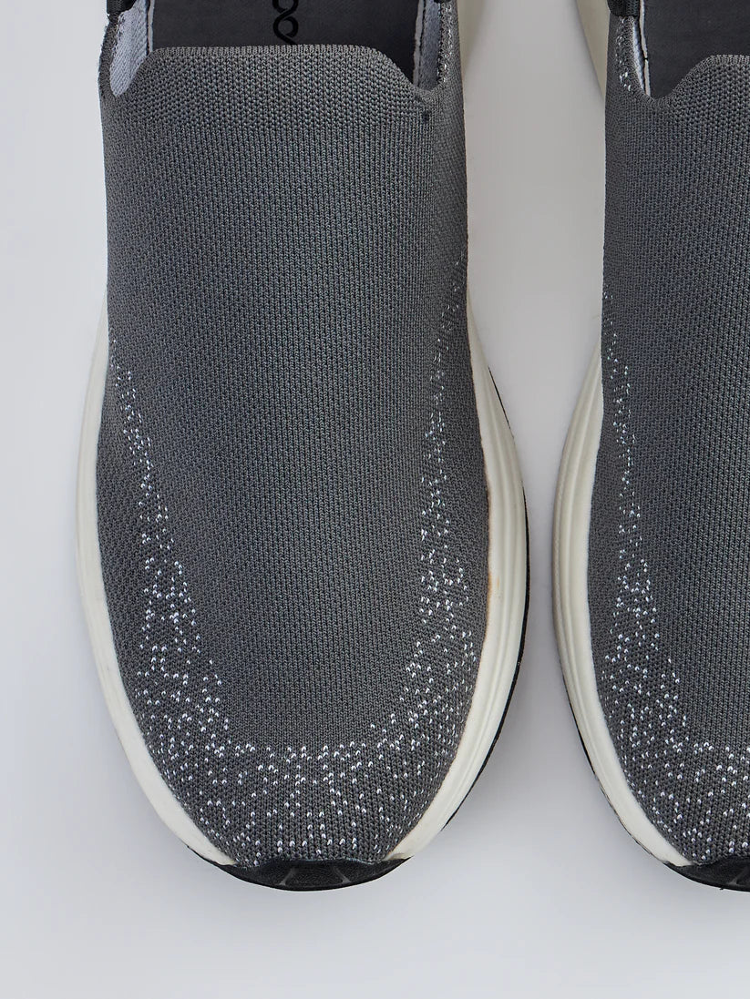 Men Zero-Hands Performance Shoes with NITROLITE